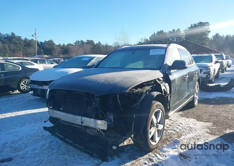 2009 Audi Q5 3.2 Premium z USA, uszkodzony, nr VIN WA1KK78R89A028774